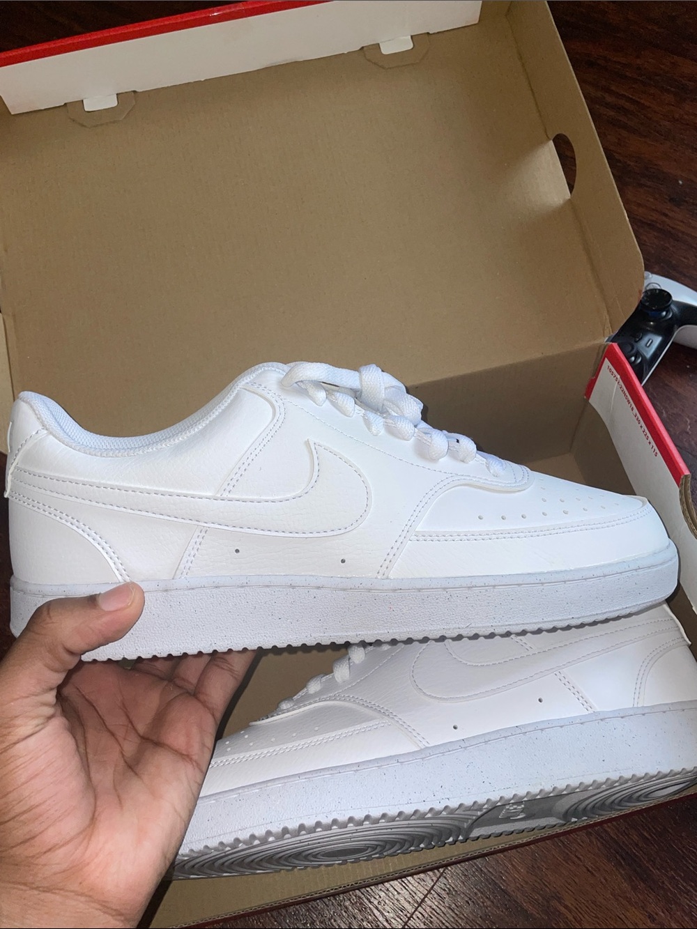 Nike Men’s White Leather Low-Top Sneakers